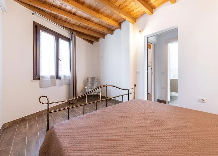 Casa Giovanna Nyaraló San Giovanni Suèrgiu